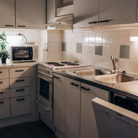 One Bedroom Flat With Free Parking Huoneisto *